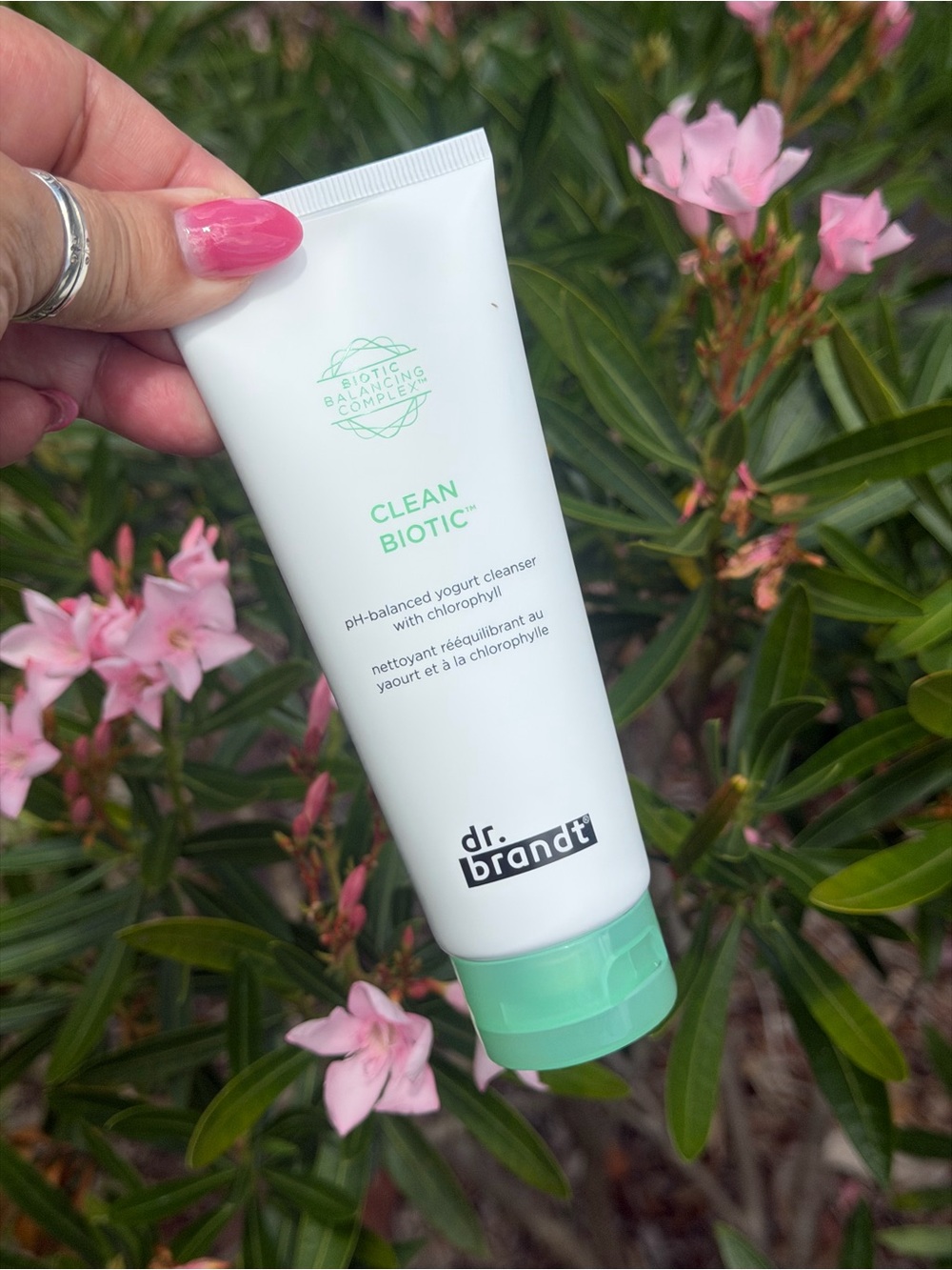 Dr. BRANDT Clean Biotic Yogurt Cleanser - White & Mint